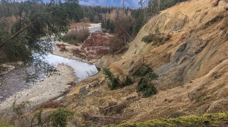 Bela River Destruction-218916.jpg