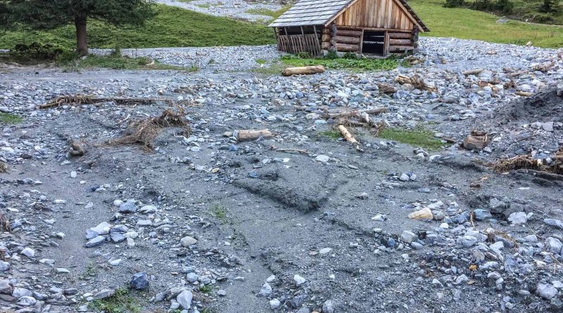 Climate overheating causing floods in the alps 0049.jpg